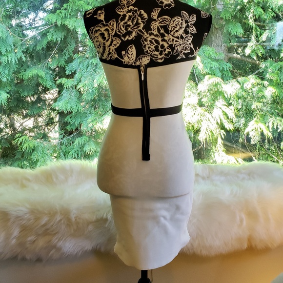 Forever XI, Dress - Picture 4 of 4